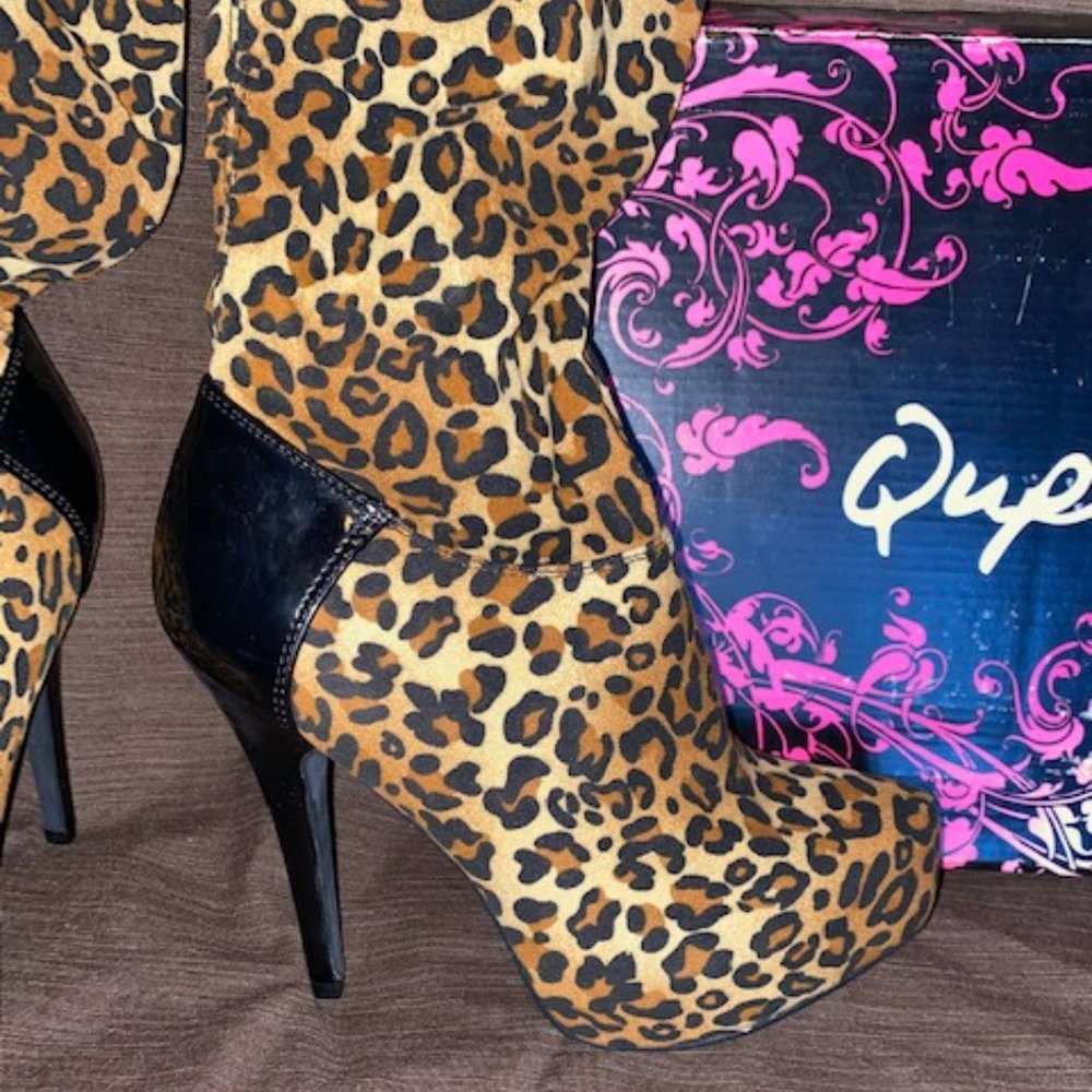Qupid Nelson Leopard Thigh High Velvet Boots- Size 6.5 pull on